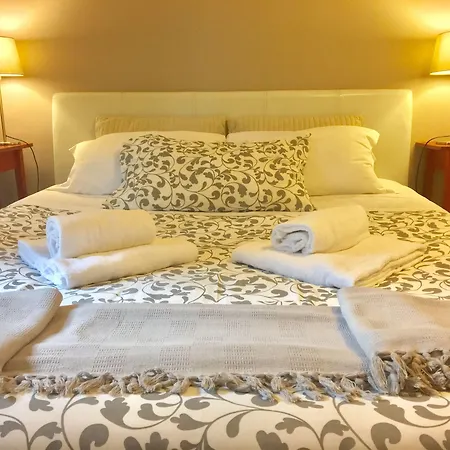 Bed and Breakfast Near *
