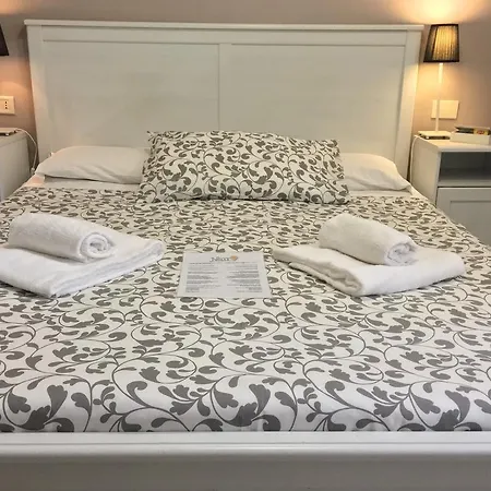 Bed and Breakfast Near *